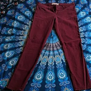 Hollister jeans burgundy size 9